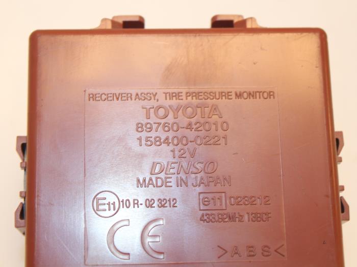 Module miscellaneous Toyota RAV4 2 2 D CAT 16V 4x4 8976042010