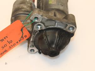 Starter from a Renault Megane II (BM/CM) 1.9 dCi 120 2005