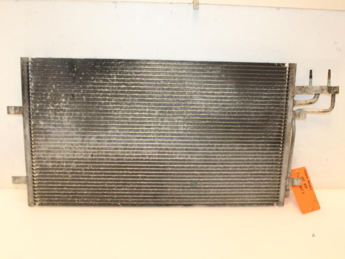 Usagé Radiateur clim Ford Focus 2 Wagon 1.6 TDCi 16V 110 Prix € 98,00 Règlement à la marge proposé par Van Gils Automotive