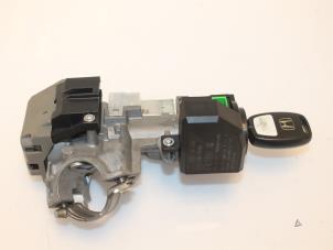 Used Ignition lock + key Honda Insight (ZE2) 1.3 16V VTEC Price € 109,00 Margin scheme offered by Van Gils Automotive