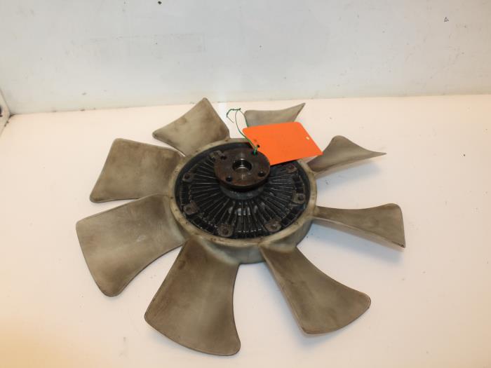 Viscous cooling fan from a Kia Sorento I (JC) 2.5 CRDi 16V 2003