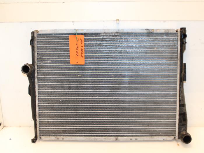 Gebrauchte Kühler BMW 3 serie Touring (E46/3) 320d 16V Preis € 65,00 Margenregelung angeboten von Van Gils Automotive
