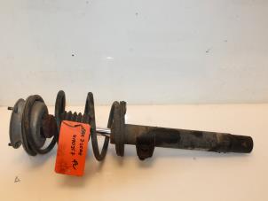 Used Front shock absorber rod, right BMW 3 serie Touring (E46/3) 320d 16V Price € 75,00 Margin scheme offered by Van Gils Automotive