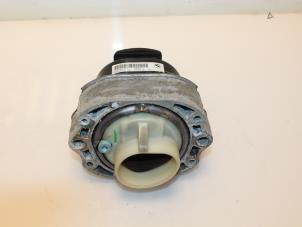 Used Engine mount BMW X5 (F15) xDrive 40e PHEV 2.0 Price € 58,08 Inclusive VAT offered by Van Gils Automotive