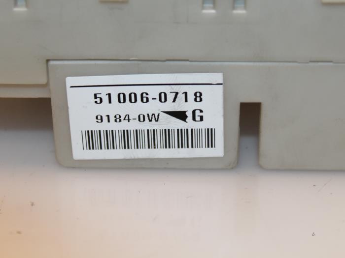 Fuse box from a Mitsubishi Grandis (NA) 2.0 DI-D 16V 2006