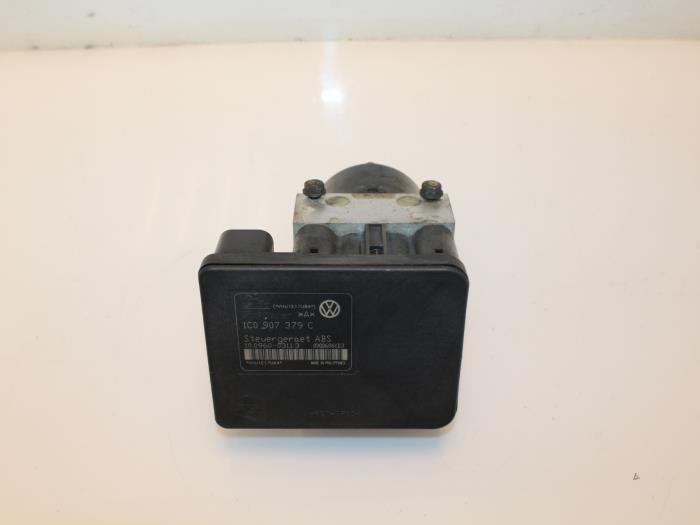 Gebrauchte ABS Pumpe Seat Leon (1M1) 1.6 16V Preis € 25,00 Margenregelung angeboten von Van Gils Automotive