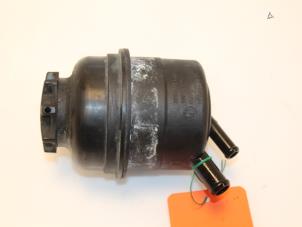 Used Power steering fluid reservoir BMW X1 (E84) xDrive 18d 2.0 16V Price € 36,30 Inclusive VAT offered by Van Gils Automotive