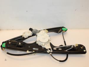 Usagé Lève vitre électrique avant droit BMW X1 (E84) xDrive 18d 2.0 16V Prix € 93,17 Prix TTC proposé par Van Gils Automotive
