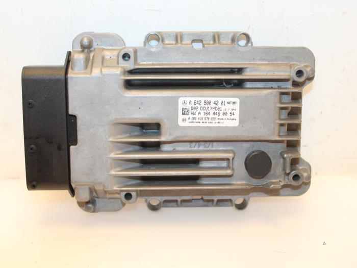 Used Engine management computer Mercedes S (W221) 3.0 S-350 BlueTec 24V Price € 349,00 Margin scheme offered by Van Gils Automotive
