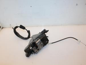 Usados Mecanismo de cerradura de puerta de 2 puertas izquierda Citroen Berlingo 1.6 Hdi 16V 90 Precio € 36,30 IVA incluido ofrecido por Van Gils Automotive