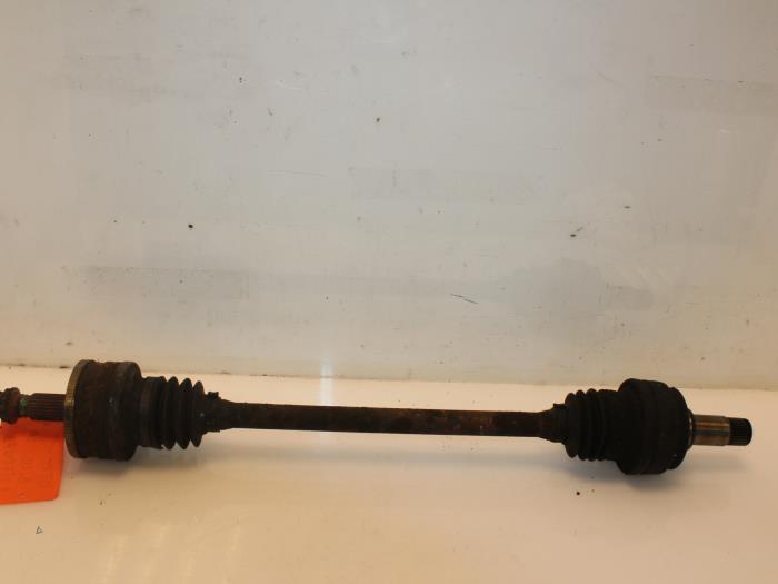 Drive shaft, rear left from a Mercedes-Benz C (W203) 2.2 C-200 CDI 16V 2002