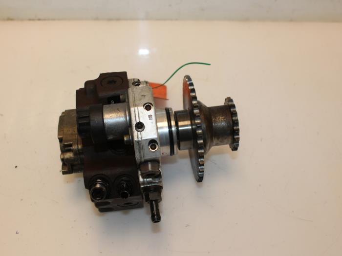 Diesel pump Kia Sorento I 2.5 CRDi 16V 331004A000 D4CB BOSCH