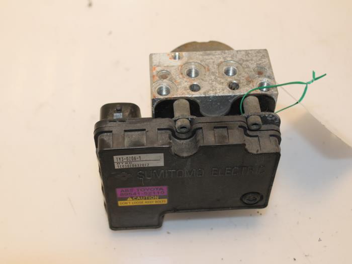 Gebrauchte ABS Pumpe Toyota Yaris (P1) 1.0 16V VVT-i Preis € 25,00 Margenregelung angeboten von Van Gils Automotive