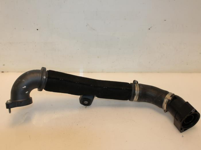 Gebrauchte Intercooler Rohr Volkswagen Tiguan (AD1) 2.0 TDI 16V BlueMotion Techn.SCR 4Motion Preis € 38,72 Mit Mehrwertsteuer angeboten von Van Gils Automotive
