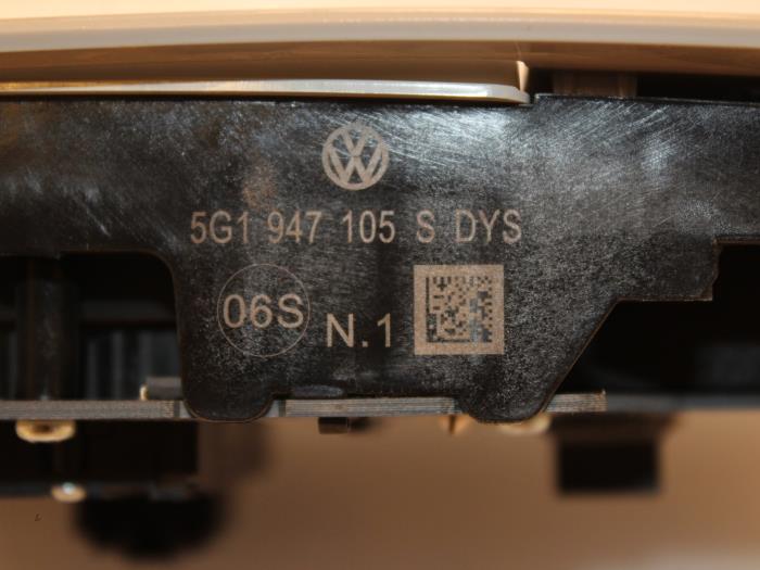 Eclairage de plafonnier d'un Volkswagen Golf VII (AUA) 2.0 TDI 16V 2015