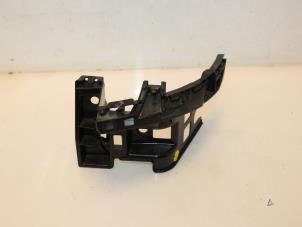 Used Rear bumper bracket, right Volkswagen Touran (5T1) 1.6 TDI Price € 36,30 Inclusive VAT offered by Van Gils Automotive
