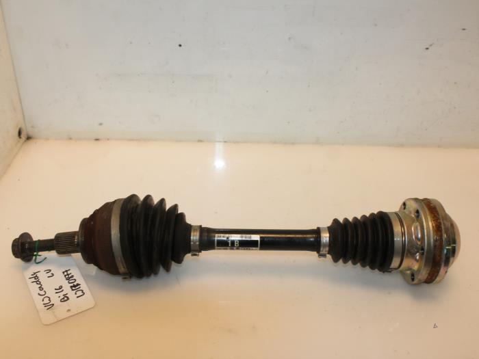 Front drive shaft, left Volkswagen Caddy IV 2.0 TDI 122 - 3AA407271 MRV