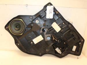Usagé Mécanique vitre 4portes arrière droite Mazda 2 (NB/NC/ND/NE) 1.4 16V Prix € 37,00 Règlement à la marge proposé par Van Gils Automotive