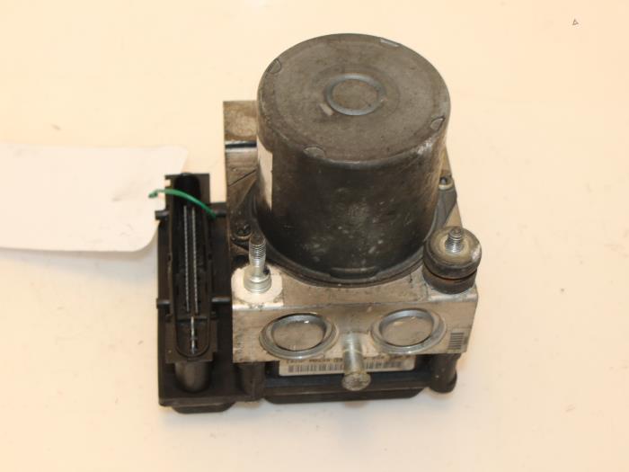 Gebrauchte ABS Pumpe Alfa Romeo 147 (937) 1.9 JTDM Preis € 75,00 Margenregelung angeboten von Van Gils Automotive