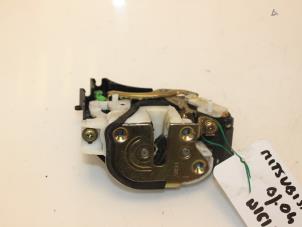 Used Rear door lock mechanism 4-door, left Mitsubishi Grandis (NA) 2.4 16V MIVEC Price € 50,00 Margin scheme offered by Van Gils Automotive