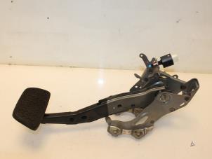 Used Brake pedal Lexus CT 200h 1.8 16V Price € 66,55 Inclusive VAT offered by Van Gils Automotive