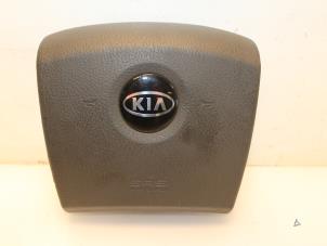 Used Left airbag (steering wheel) Kia Sorento I (JC) 2.5 CRDi 16V Price € 75,00 Margin scheme offered by Van Gils Automotive