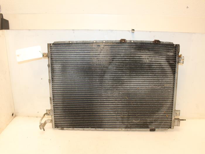 Begagnade AC-radiator Kia Sorento I (JC) 2.5 CRDi 16V Pris € 35,00 Marginaltabell erbjuds av Van Gils Automotive