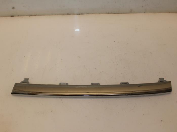 8b560fb2-e47e-4ba7-ae21- 