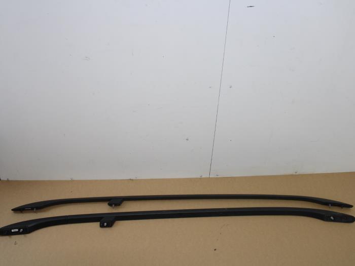 Roof rail kit from a Skoda Superb Combi (3TAC/TAF) 1.6 TDI 2014