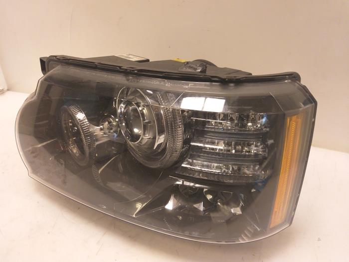 Headlight, left from a Land Rover Range Rover III (LM) 4.2 V8 32V Supercharged 2008