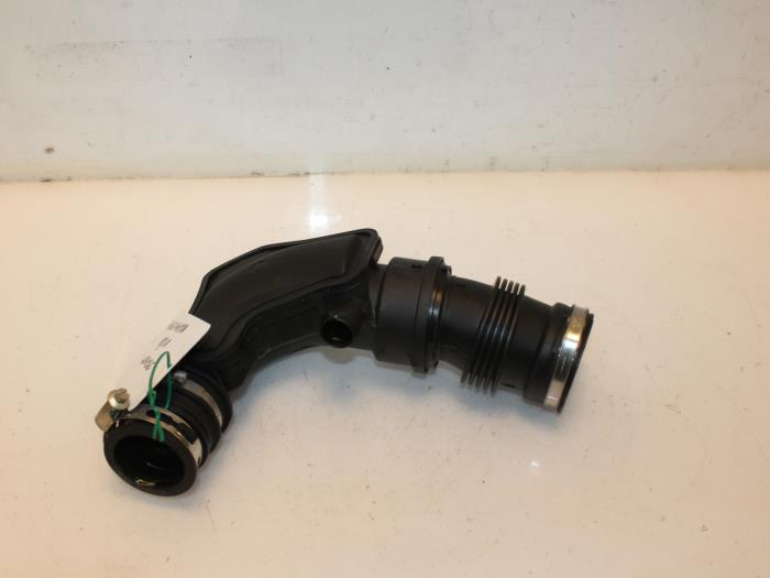 Gebrauchte Intercooler Rohr Ford Fiesta 6 (JA8) 1.0 EcoBoost 12V 100 Preis € 37,00 Margenregelung angeboten von Van Gils Automotive