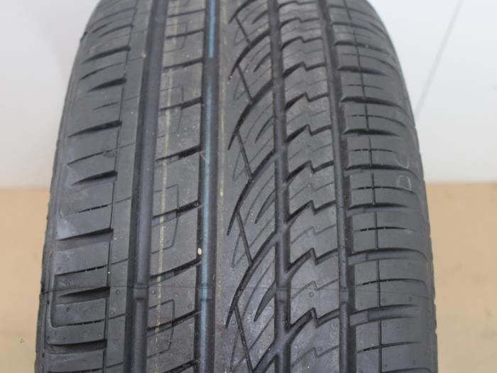 Winter tyre from a Land Rover Range Rover III (LM) 4.2 V8 32V Supercharged