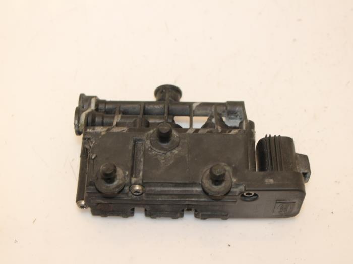 Gebrauchte Luftmengenmesser Landrover Range Rover III (LM) 4.2 V8 32V Supercharged Preis € 109,00 Margenregelung angeboten von Van Gils Automotive