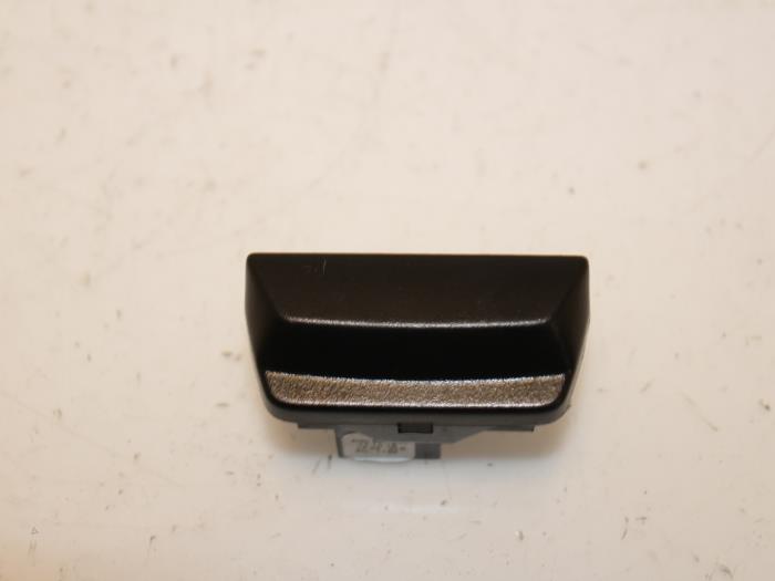 Begagnade Sensor (övriga) Audi Q7 (4MB/4MG) 3.0 TDI V6 24V e-tron plug-in hybrid Pris € 36,30 Inklusive moms erbjuds av Van Gils Automotive
