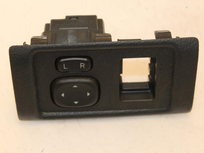 Spiegel Schalter van een Lexus CT 200h 1.8 16V 2011