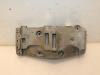 Air conditioning bracket from a BMW 5 serie Touring (F11) 520d xDrive 16V 2015