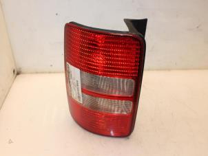 Used Taillight, left Volkswagen Caddy III (2KA,2KH,2CA,2CH) 1.6 TDI 16V Price € 65,34 Inclusive VAT offered by Van Gils Automotive