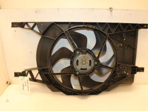 Used Cooling fans Renault Laguna II (BG) 1.6 16V Price € 65,00 Margin scheme offered by Van Gils Automotive