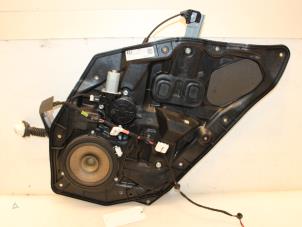 Usagé Mécanique vitre 4portes arrière droite Mazda 2 (DE) 1.3 16V S-VT Prix € 54,00 Règlement à la marge proposé par Van Gils Automotive