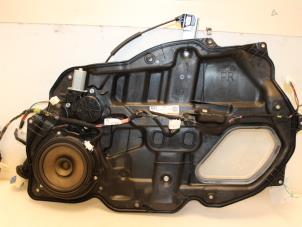 Usagé Mécanique vitre 4portes avant droite Mazda 2 (DE) 1.3 16V S-VT Prix € 54,00 Règlement à la marge proposé par Van Gils Automotive