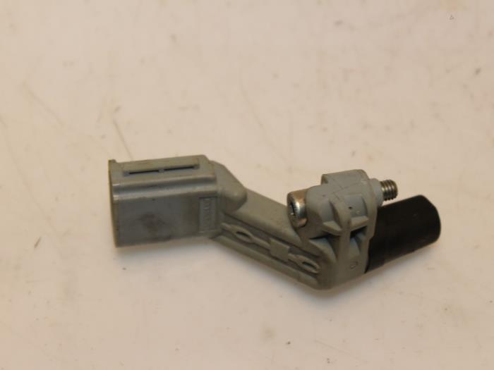 Begagnade Vevaxelsensor Volkswagen Polo V (6R) 1.4 16V Pris € 30,00 Marginaltabell erbjuds av Van Gils Automotive