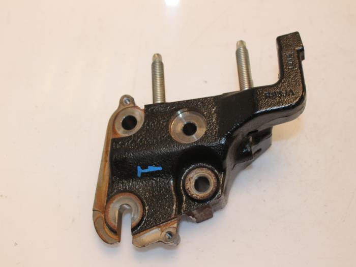 Used Engine mount Ford Mondeo V 2.0 TDCi 150 16V Price € 43,00 Margin scheme offered by Van Gils Automotive