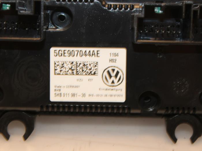 Panneau de commandes chauffage d'un Volkswagen Golf VII (AUA) 1.4 GTE 16V 2015