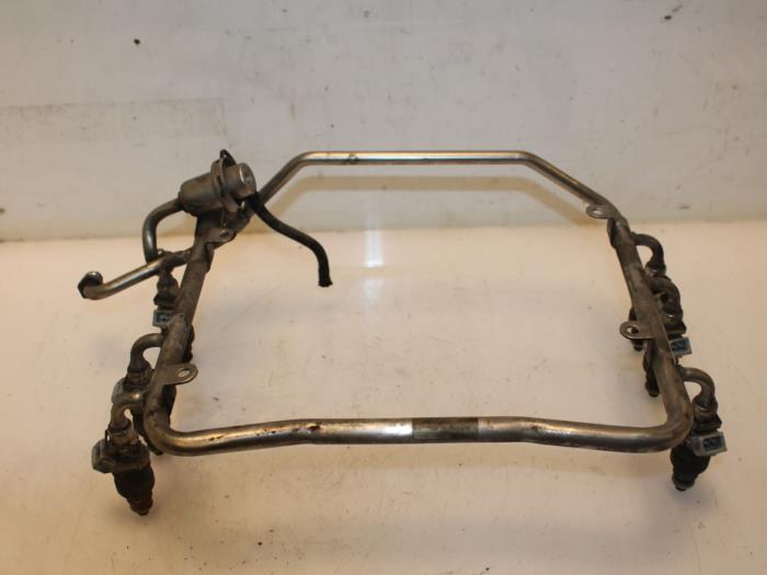 Usagé Système d'injection Audi A4 (B5) 2.6 E V6 Prix € 50,00 Règlement à la marge proposé par Van Gils Automotive