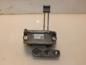 Used Engine mount Volkswagen Touran (5T1) 1.8 TSI Price € 52,03 Inclusive VAT offered by Van Gils Automotive