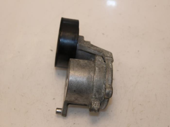 Spanrolle multiriem van een Citroën C1 1.0 12V 2015