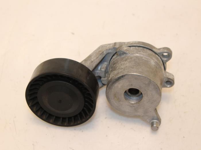 Usados Tensor correa múltiple Citroen C1 1.0 12V Precio € 30,00 Norma de margen ofrecido por Van Gils Automotive