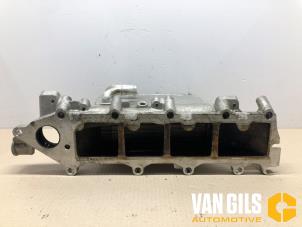 Used Intake manifold Volkswagen Touran (5T1) 1.6 TDI Price € 119,79 Inclusive VAT offered by Van Gils Automotive
