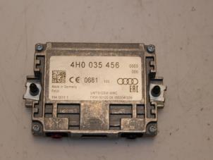 Used Antenna Amplifier Volkswagen Touran (5T1) 1.6 TDI Price € 38,72 Inclusive VAT offered by Van Gils Automotive