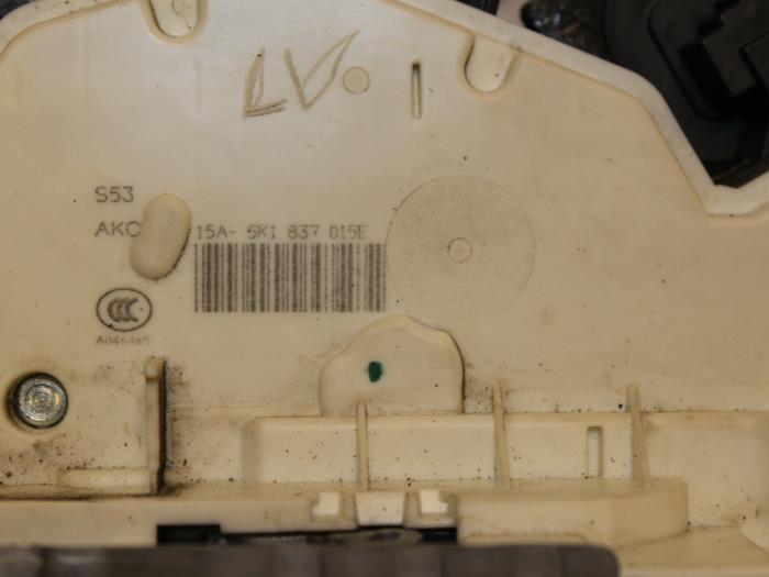 Door lock mechanism 4-door, front left from a Volkswagen Golf VII (AUA) 2.0 GTI 16V Performance Package 2014